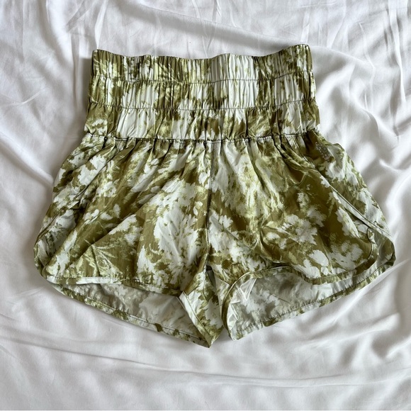 NWOT Free People Movement the way home green shorts XS - Picture 5 of 10